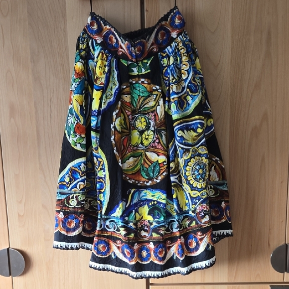 Dolce & Gabbana Black Blue Graphic Skirt, Authentic, Italian Chic, Riviera Style - Picture 7 of 10